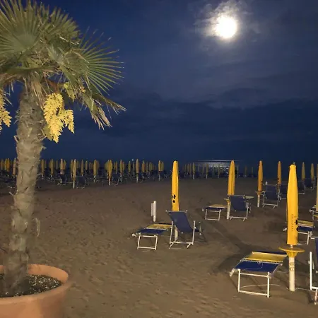 Apartment Alba D'oro - Genius 10 - Solo Famiglie E Coppie